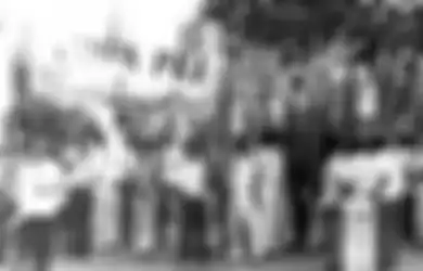 Langkah yang Dilakukan PKI Untuk Memperluas Pengaruhnya di Tengah-Tengah Masyarakat