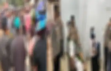Kronologi 2 Polisi Terbakar saat Kawal Demo di Kantor Bupati Konawe, 10 Massa Aksi Diamankan