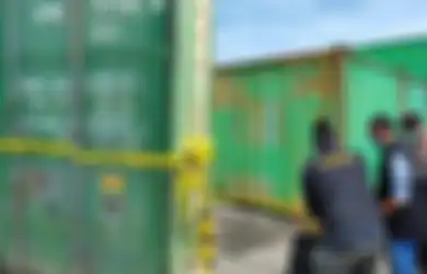 Mayat di Dalam Peti Kemas Pelabuhan Tanjung Priok Sudah 10 Minggu Tewas, Cuma Bawa Uang Recehan, Terungkap Asal Pengiriman