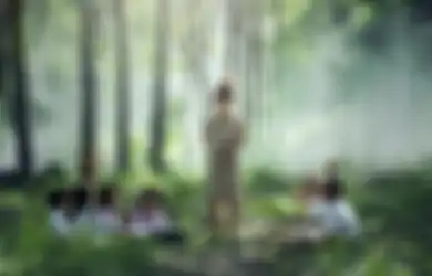 Dedikasi Tinggi, Viral Kisah Guru Periksa Tugas Siswa Saat Terbaring di Ranjang Rumah Sakit hingga Hembuskan Napas Terakhir