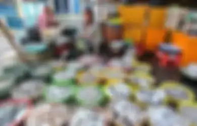 2 Weton yang Cocok Jadi Pedagang Ikan, Tak Peduli Bau Amis Demi Cuan!
