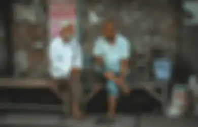 5 Tanggal Lahir Ini Hobi Banget Bergosip, Cocok Jadi Pusat Informasi Warga