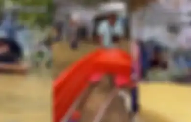 Pesta Pernikahan di Kalsel Ini Viral di TikTok, Tetap Digelar Meski Dilanda Banjir, Para Tamu Diangkut dengan Sampan