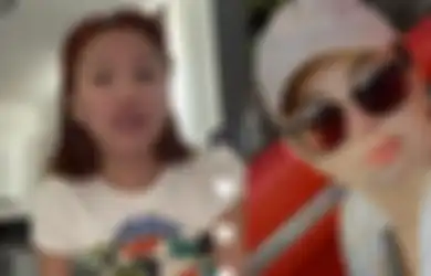 Bak Remaja Puber, Nikita Mirzani Pamer Potret Mesra di Sosmed, Hendak Saingi Lolly?