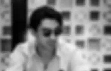 Reza Rahadian Pernah Tulis Surat Cinta untuk Pacar waktu SD, Isinya Bikin Baper