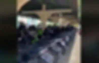 Parkir Sesuai Merek Motornya, Tempat Parkir Sebuah Sekolah di Jateng Ini Viral di TikTok