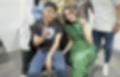 Momen Diantar ke Bandara Terekam Kamera, Happy Asmara Diduga Jalin Asmara dengan Jhony Saputra Anak Crazy Rich Kalsel