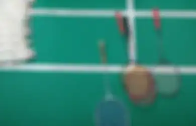 15 Ide Hadiah Menarik dan Istimewa untuk Suami yang Hobi Main Badminton