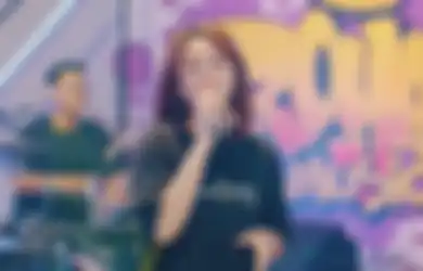 Sedih Banget! Lirik Lagu Anak Wedok - Happy Asmara yang Viral di TikTok: Kulo Niki Tiang Setri, Banting Tulang Isuk Bengi