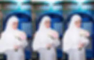 Kedapatan Ikut Kajian Ustaz Ini, Penampilan Celine Evangelista saat Pakai Hijab Jelang Ramadhan Langsung Jadi Sorotan