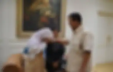Kemarin Terisak Dibully Teman Perkara Cari Rongsokan, Lastri Akhirnya Bertemu Prabowo hingga Semringah Dapat Bantuan Fantastis