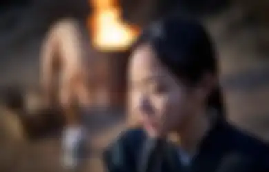 Kim Go Eun Totalitas Belajar dari Dukun Asli Buat Adegan Ritual di Film Exhuma