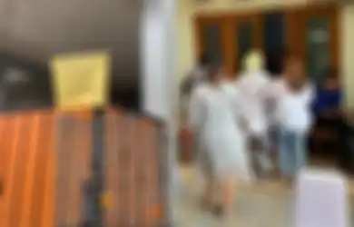 Viral di TikTok Video Pengantin Wanita Sendirian di Pelaminan, Suami Absen di Hari Pernikahan Karena Ibu Wafat