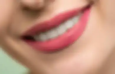 5 Arti Kedutan di Bibir Bawah, Bisa Jadi Pertanda Akan Dapat Ciuman