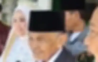 Awalnya Berobat Justru Kepincut Kakek 78 Tahun, Wanita 32 Tahun Diperistri Pria Tua, Pernikahannya Viral