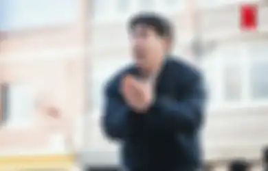 Ryu Seung Ryong Diajakin Join Chicken Nugget Gegara Adegan Goreng Ayam di Drama Korea Moving