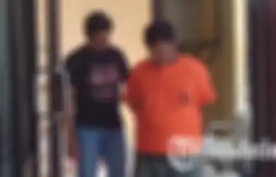 Beri Uang Tutup Mulut Rp 50 Ribu, Ini Tampang Guru MI di Bojonegoro yang Tega Cabuli Siswanya Saat Korban Sedang Tidur