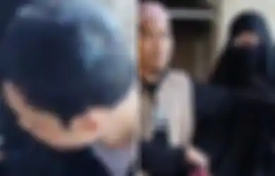 Viral Setelah Nyamar Jadi Wanita Dengan Memakai Cadar untuk Masuk Masjid, Ini Dia Sosok MJ, Ternyata Guru SD di Makassar