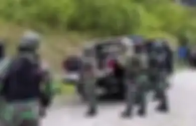 13 Prajurit TNI yang Siksa Defianus Kogoya Dikutuk YLBHI, Pangdam Cenderawasih Minta Maaf  dan Ungkap Kronologi Penganiayaan