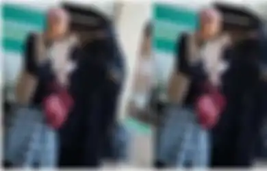 Penasaran dengan Wajah Jemaah Perempuan, Pria Ini Viral Usai Ketangkap Basah Nyamar Jadi Wanita Bercadar