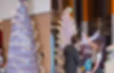 Viral Wanita Ini Beri Tumpukan Uang untuk Kado Ultah Suami, Nilainya Rp 1 Miliar, Profesinya Terungkap