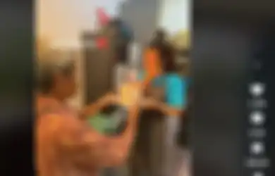 Viral di TikTok, Tangis Gadis Ini Pecah saat Diberi Kejutan Manis oleh Sang Ayah, Netizen Iri: Sederhana Tapi Gak Semua Ayah Bisa
