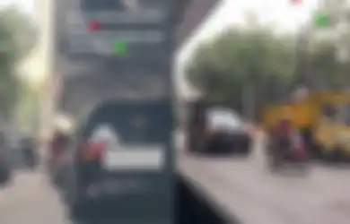Viral Honda Supra Derek Toyota Fortuner yang Mogok di Jalan, Cuma Ditarik Pakai Tali, Auto Jadi Pusat Perhatian