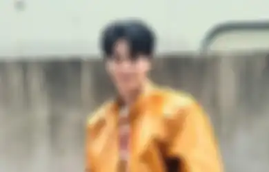 Song Kang Menulis Pesan Buat Penggemar Sehari Sebelum Mulai Wamil
