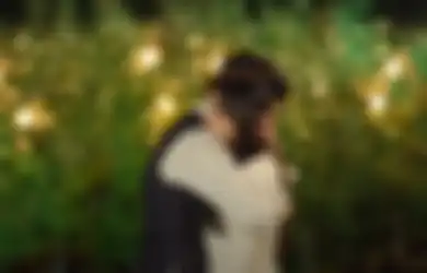 Bikin Galau Brutal, Ini Lirik dan Terjemahan Lagu Hold Me Back - Heize, Ost Drakor Queen of Tears
