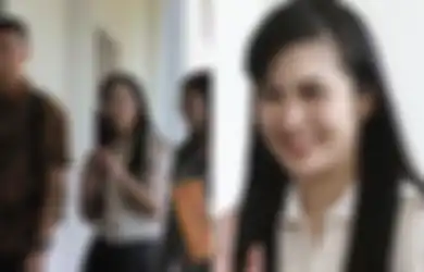 Pakar Ekspresi Bongkar Gestur Sandra Dewi Saat Diperiksa Kejagung, Senyuman yang Dilemparkan Palsu?