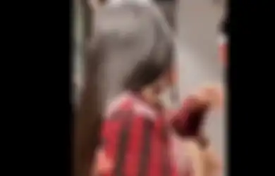 Hina Fisik, Wanita Ini Langsung Dihajar dan Diludahi Seorang Pria yang Ia Sebut Mirip Alien, Videonya Auto Viral