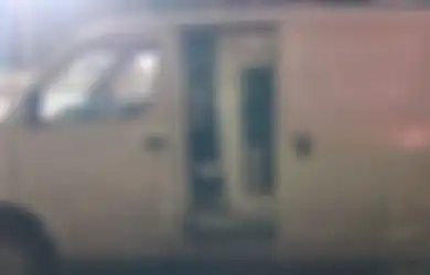 Mayat Pria Ditemukan Dalam Freezer Mobil Es Krim yang Terparkir di Jalan Jenderal Sudirman, Polisi Ungkap Penyebab Kematian