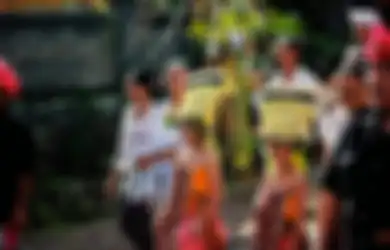  Mengapa Pengaruh Budaya Global Perlu Disikapi Kritis, Arif, dan Bijak?