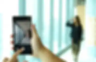 Tips Bikin Konten OOTD Epic di Hari Kartini Dengan Samsung Galaxy S24