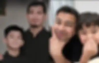 Bocah Tampan Ini Bak Kembaran Rafathar, Sama-Sama Datang dari Keluarga Tajir Melintir, Intip Sosoknya