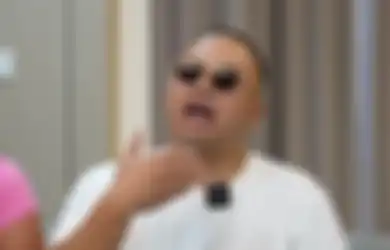 Menang TKO Lawan Chef Arnold di Pertandingan Tinju, Inilah Sosok Food Vlogger Codeblu yang Sempat Bikin UMKM Steak Nyaris Bangkrut