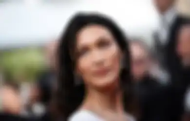 Bella Hadid Pensiun Jadi Model Sekarang Pilih Berbisnis Parfum