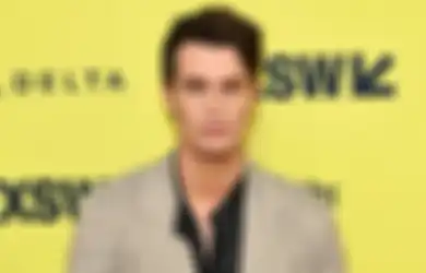 Nicholas Galitzine Ibaratkan Popularitasnya Seperti Daging Potong di Pasar