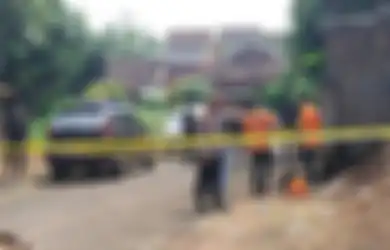 Leher Digorok Nyaris Putus, Mayat Pria Terbungkus Sarung di Pamulang sempat Dikira Buntelan Sampah
