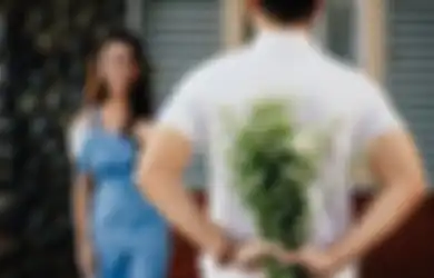 5 Cara Mudah Bikin Cowok Kangen sama Kita, Bikin Dia Makin Penasaran
