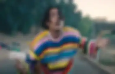 Lirik Lagu Home Is Where The Hurt Is - LANY, Gambarkan Rasa Sedih dan Kenangan Pahit tentang Rumah