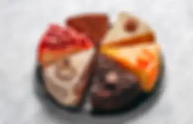 Cake Lovers Merapat! Berikut Kumpulan Quotes Tentang Kue yang Cocok Jadi Caption Unggahan di IG: Love at First Bite