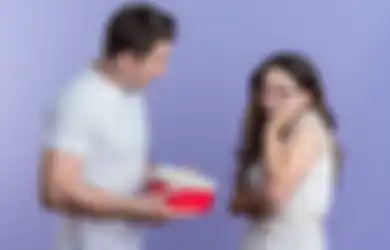 Relate dengan Kepribadiannya yang Cerdas & Ekstrovert, Berikut 19 Ide Hadiah untuk Ayang Berzodiak Gemini