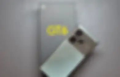 Unboxing & Hands on realme GT6, HP  Kelas Flagship di Harga 7 Jutaan