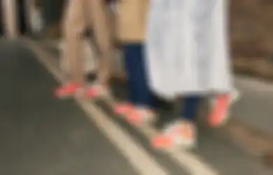 3 Rekomendasi Sepatu New Balance Buat ke Festival Musik, Stylish dan Nyaman!