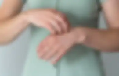 Penyebab Kulit Kering dan Kusam yang Enggak Hanya Terjadi di Wajah