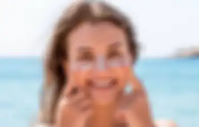 Tips Pilih Sunscreen yang Cocok untuk Dipakai Sehari-hari, Perhatikan Teksturnya!