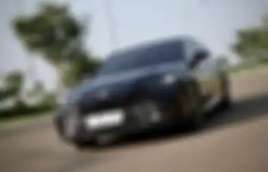 Ganteng-ganteng Serigala, Performa Toyota Camry Hybrid Cukup Ganas