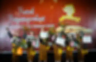 Duta Bahasa Jawa Tengah 2025: Fikri Alhaddar dan Maulida Zahra Sabet Juara I