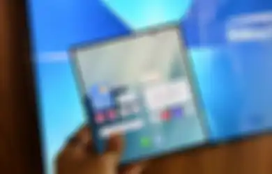 Galaxy Z Fold7 Hadirkan Desain Tipis & AI Paling Canggih dari Samsung